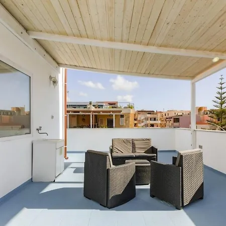 Apartment Pais House *